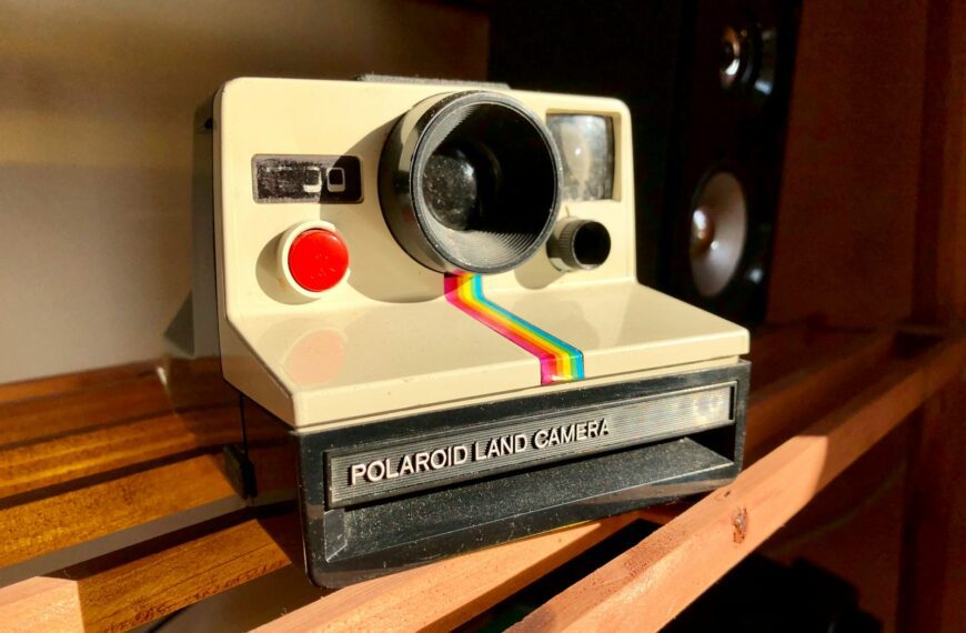 Polaroid Land Camera