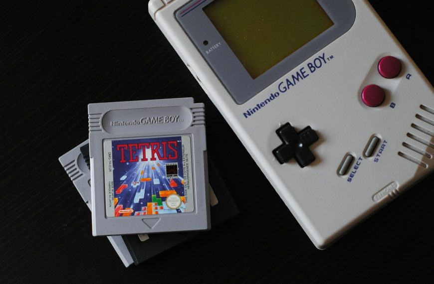 white Nintendo Game Boy