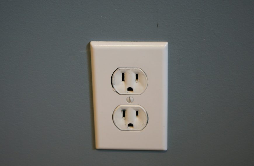a white electrical outlet