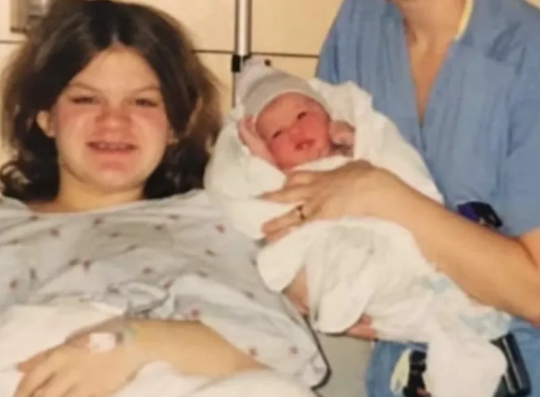 She Became a Grandmother at 31 After Both She and Her Daughter Became Teen Moms