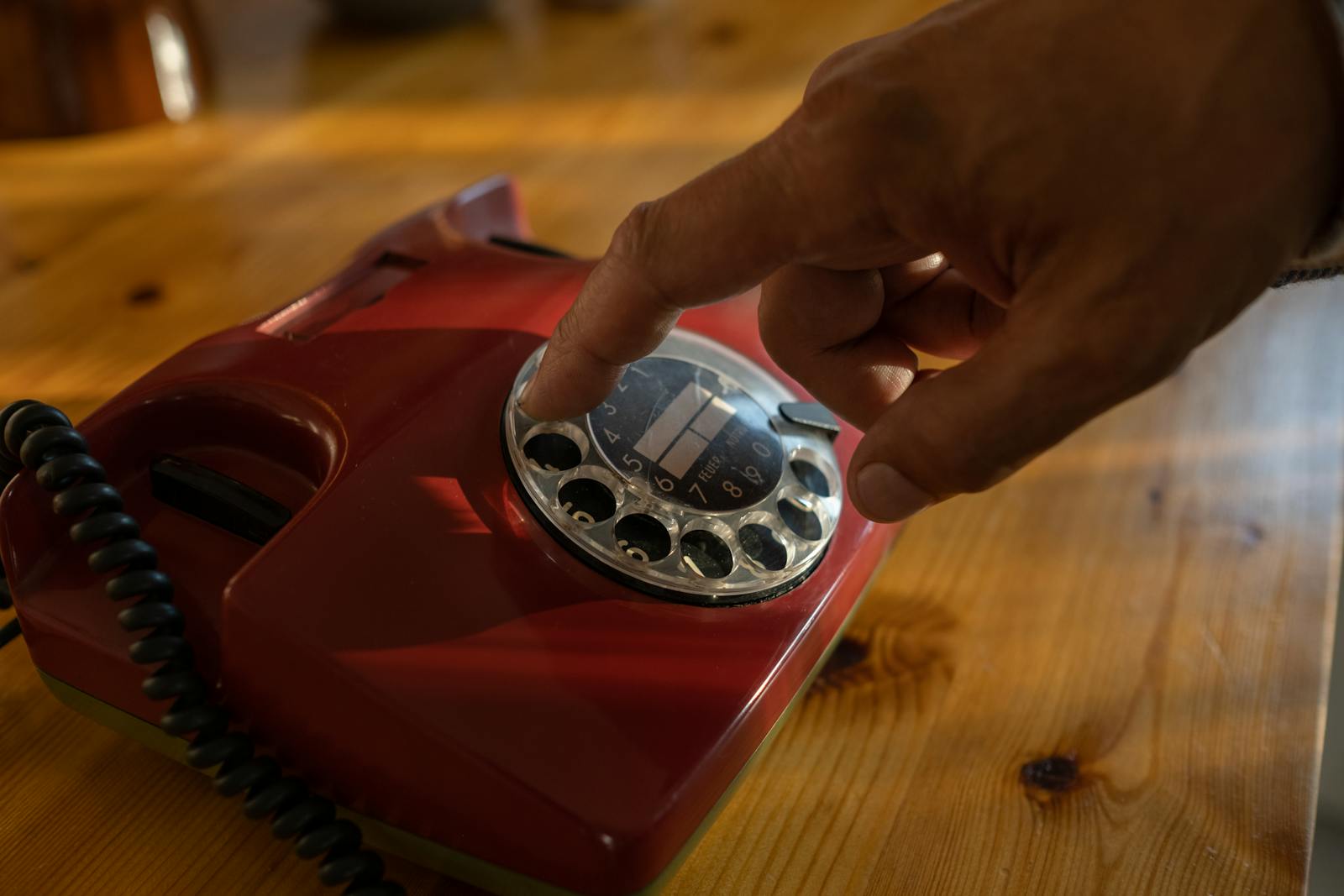 7 Household Items Everyone Owned in the 1960s but Rarely Sees Now ...