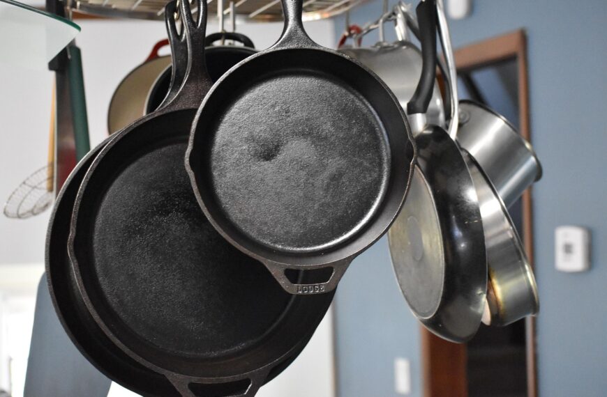 cast iron, kitchen, pan, breakfast, pots, skillet, food, cooking, delicious, gray food, gray kitchen, gray cooking, gray breakfast, cast iron, cast iron, cast iron, cast iron, cast iron, pan, pan, skillet, skillet