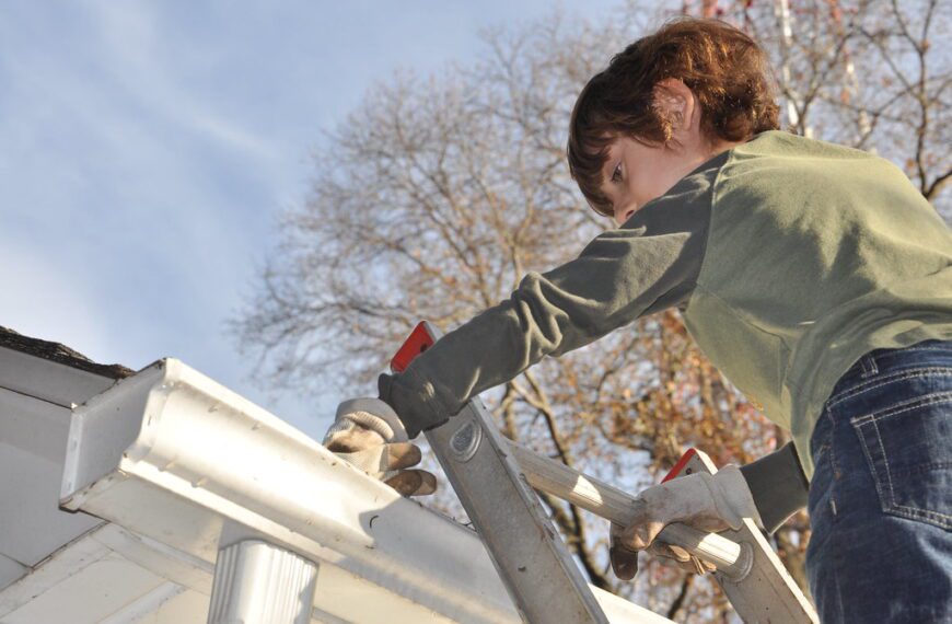 The One Gutter Mistake That Can Lead to Foundation…