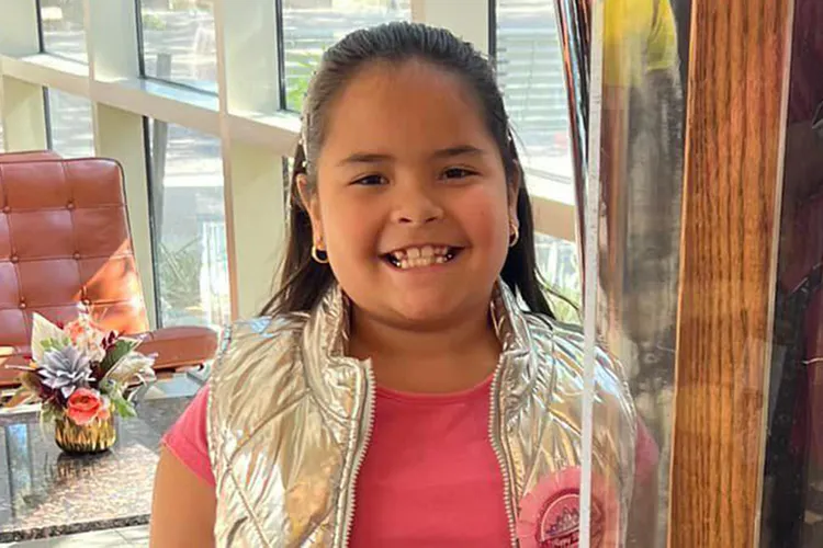 10-Year-Old Girl Shot While Sitting in Van During Road&hellip;