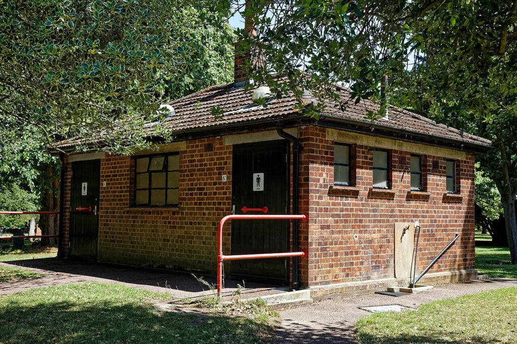 Mother Accused of Abandoning Newborn in Portable Toilet Sparks Criminal Investigation