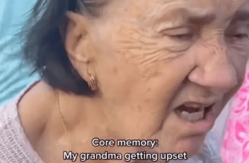 A Gender Reveal Gone Wrong Is Dividing Families Online&hellip;