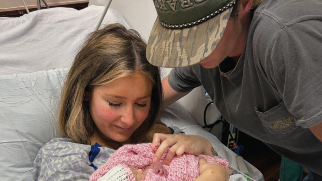 Pregnant Woman Survives Crash—But Her Unborn Baby Dies After Driver Runs a Red Light