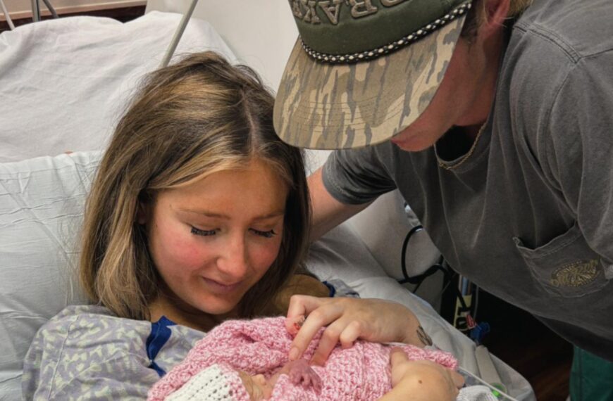 Pregnant Woman Survives Crash—But Her Unborn Baby Dies After&hellip;