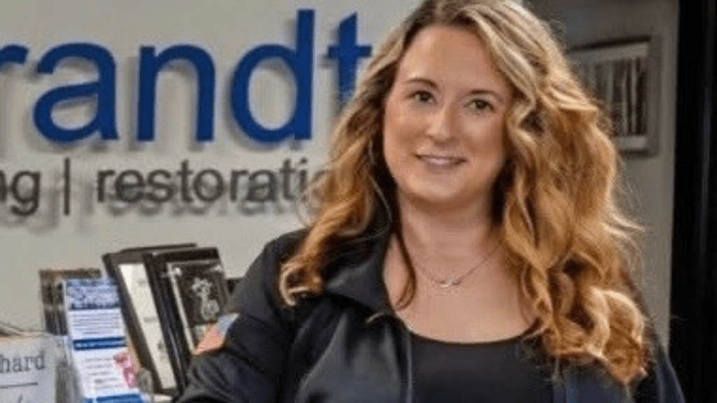 Mom of Three Dies After Tummy Tuck Complications Leave Her Without Oxygen for Minutes Following Surgery