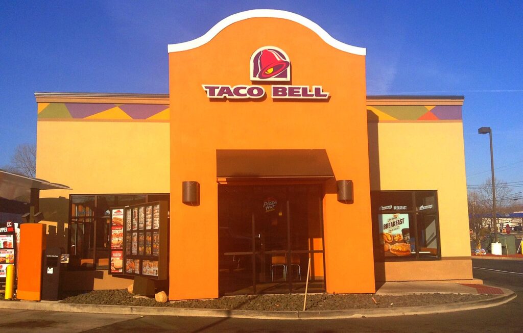 Woman forgot her purse at a Taco Bell — then tracked it down and found three kids had taken it