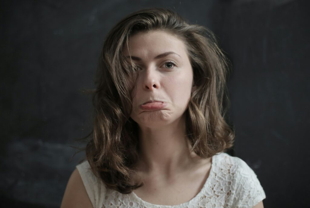 Overwhelmed Daughter-In-Law Asks If Supportive Mothers-In-Law Actually Exist After Clashing Over Boundaries, Politics And Feeling Like “Just An Incubator”