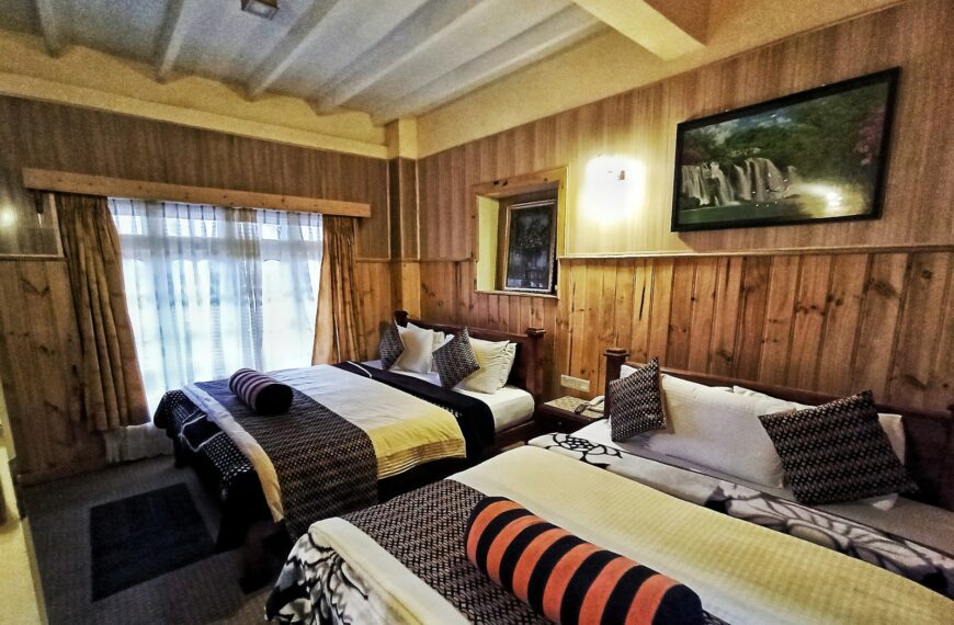 black and white bed linen