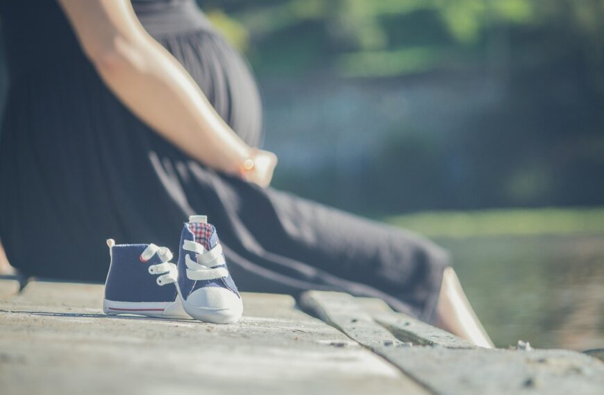 pregnant, shoes babies, spring, nature, hold on, new mom, pregnancy, baby, sitting