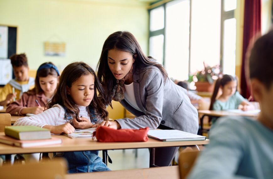 Mom Fighting Her Daughter’s School Over a Bully —&hellip;