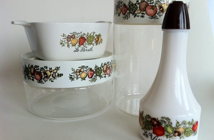 8 Vintage Dishes People Are Hunting For At Thrift&hellip;