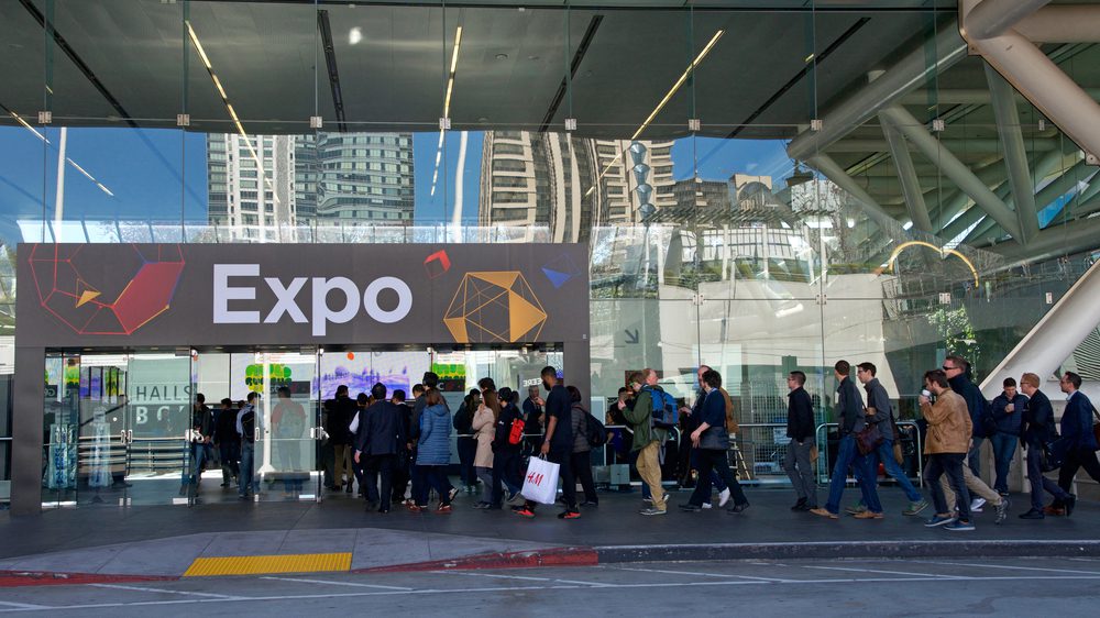 Fan Expo Talkers Get Asked To Lower Their Voices, Then Sarcastically Announce They Should Leave Because They’re “Bothering” Someone