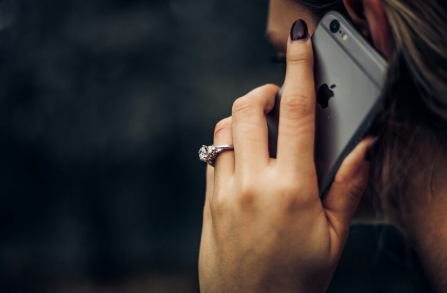 woman talking on the phone