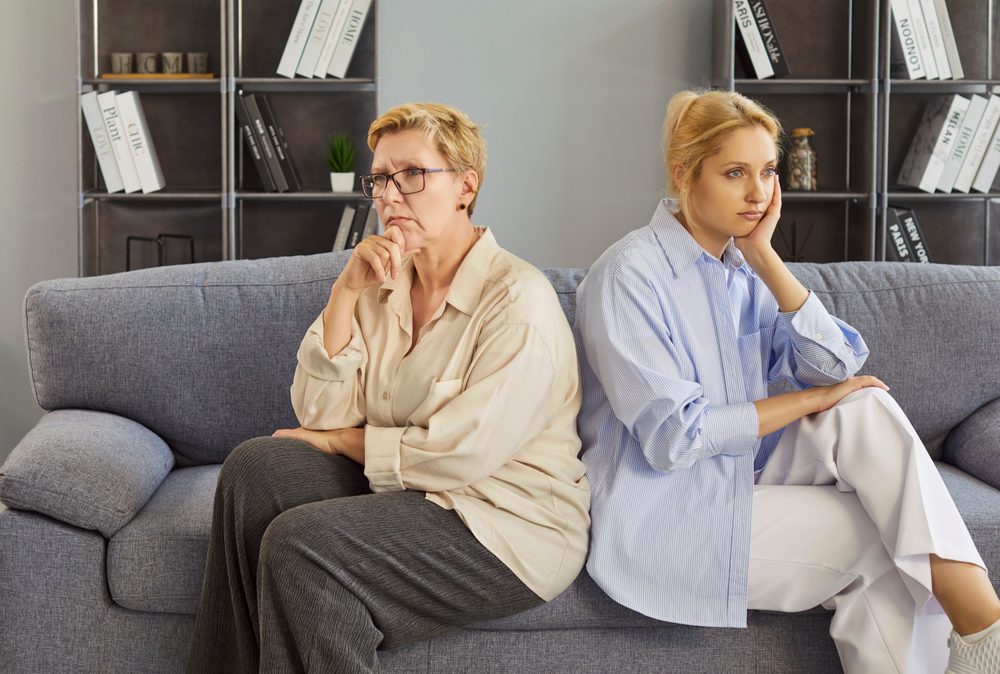 Daughter Feels Trapped Between Her Mother’s Hatred Of Her Boyfriend And A Relationship She Believes Is Finally Giving Her Freedom
