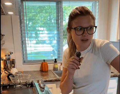 A Day in Her Chaotic Household, Interruptions and All